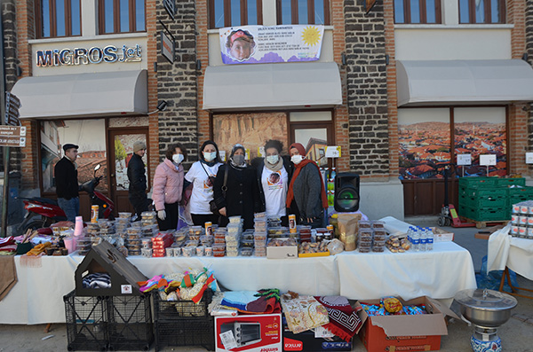 SMA Hastası Duru Bebek İçin Kula’da Kermes Düzenlendi