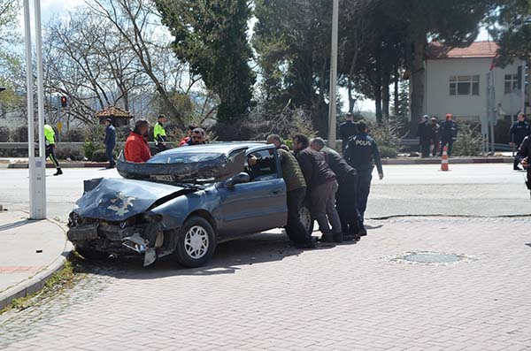 Trafik Kazasında 1 Kişi Yaralandı