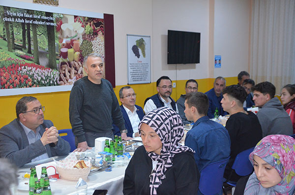 Manisa Milletvekili Uğur Aydemir Kula’da İftar Programına Katıldı