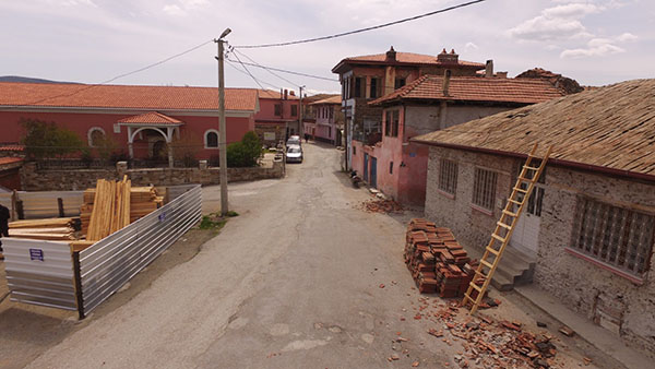 Tarihi Kula Sokakları Eski İhtişamlı Günlerine Dönüyor