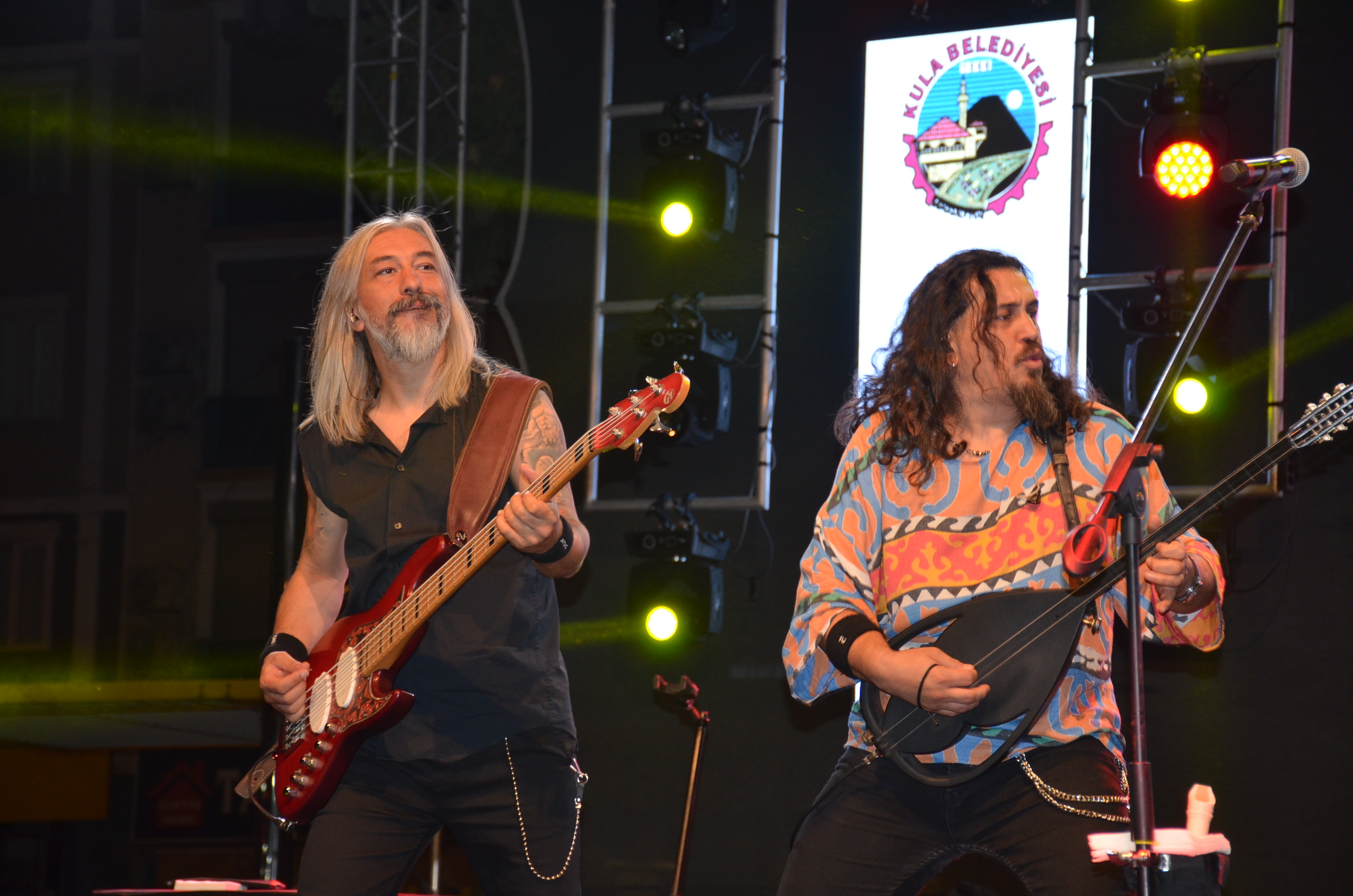 Necati ve Saykolar’dan Kula’da Unutulmaz Konser