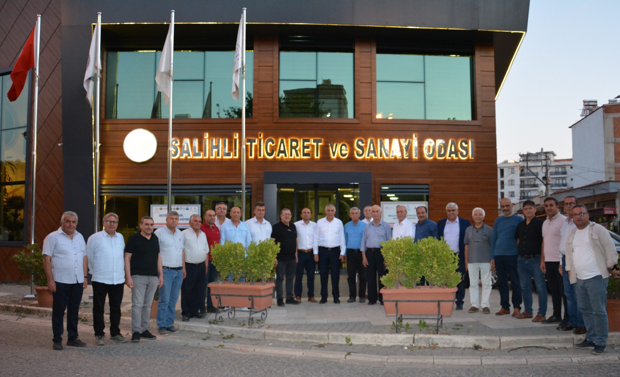 Kula ve Selendi’nin sorunlarına Salihli TSO’da çözüm arandı