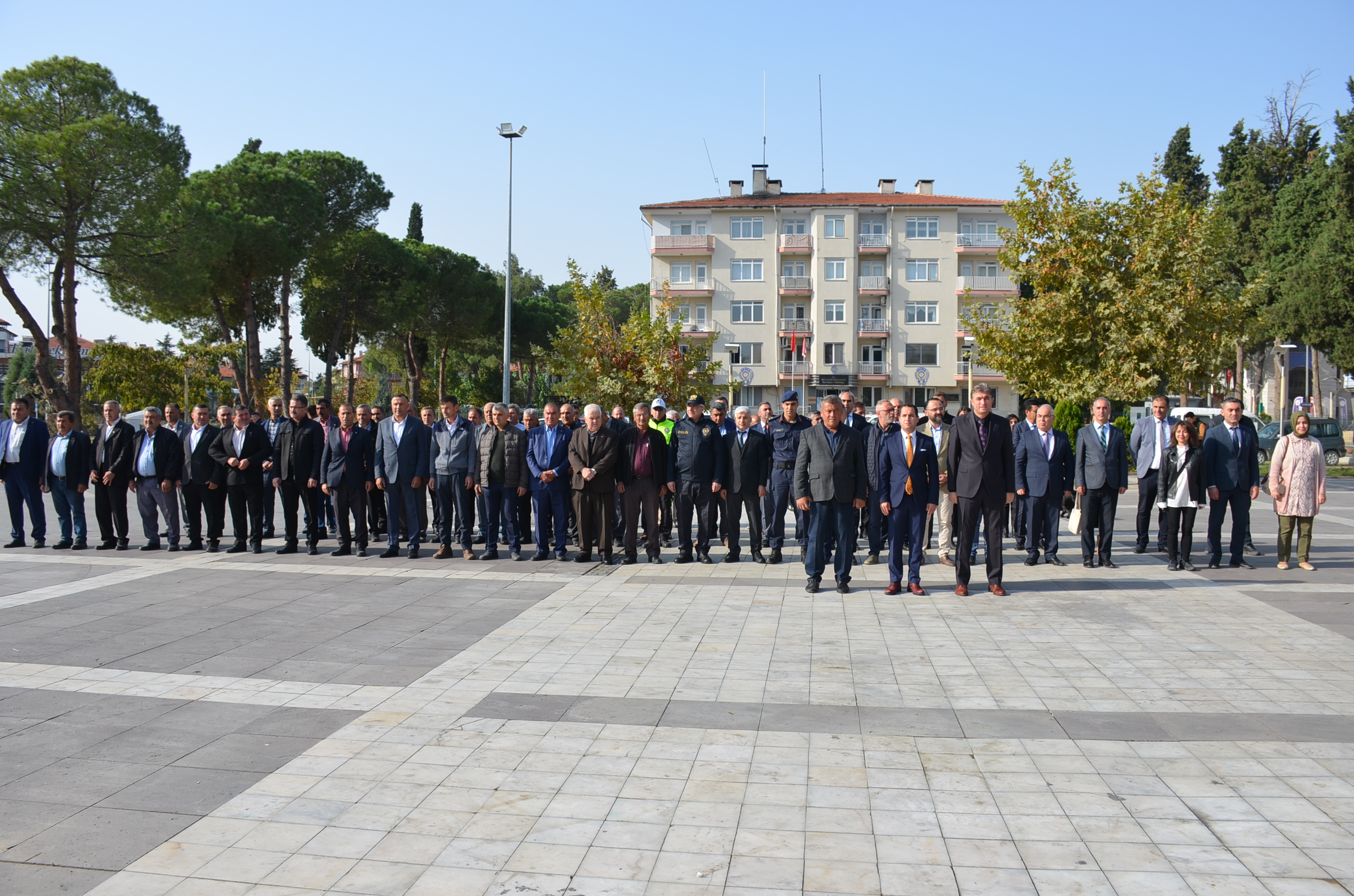 Kula’da, Muhtarlar Günü Resmi Törenle Kutlandı