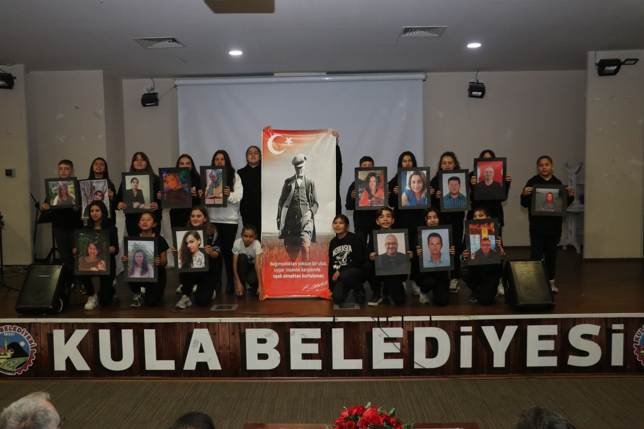 Kula’da 24 Kasım Öğretmenler Günü Kutlandı