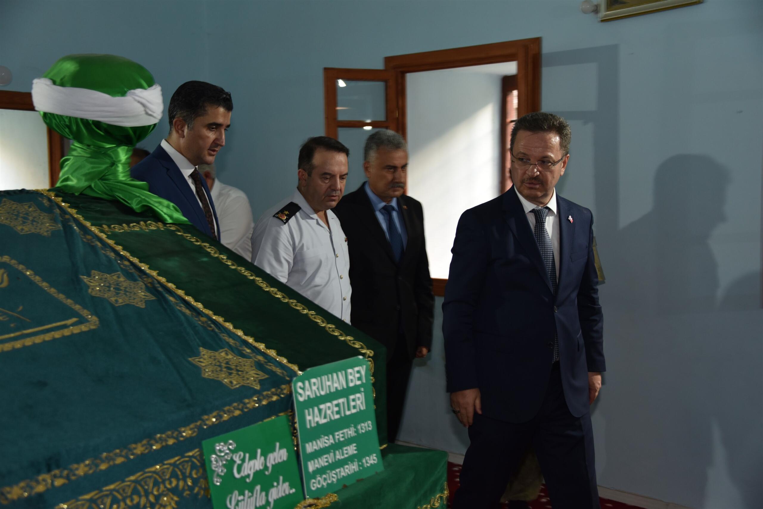 Vali Ünlü, Saruhan Bey Türbesi ve Hatuniye Camisini Ziyaret Etti