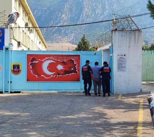 Manisa’da yakalaması olan şahıs yakalandı