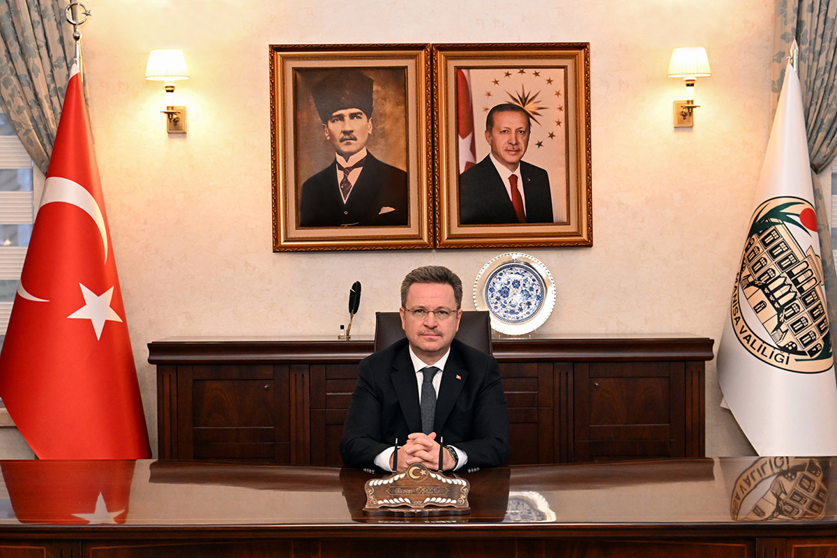 “Gazeteciler çok zor bir görevi yerine getirmektedirler”