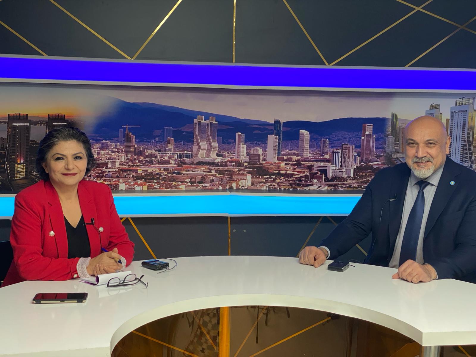 “ADAY BAŞKANLARIN MESLEĞİ İNSANA DOKUNMAK DEĞİL…”