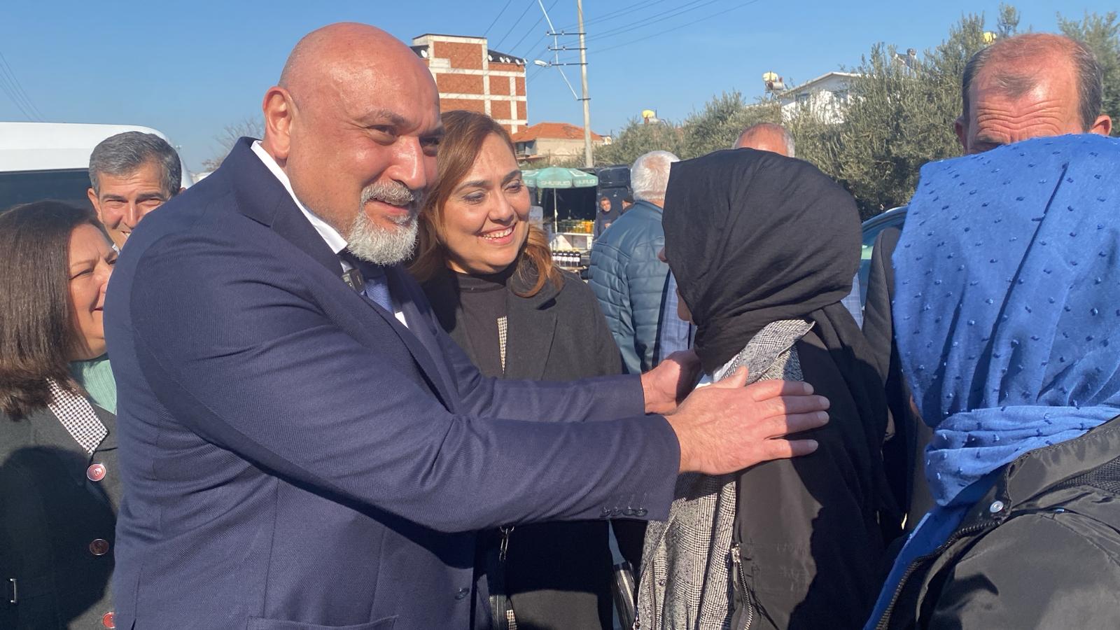 Özcan Ahmetli’de Vatandaş, Esnaf ve Çiftçilerle Buluştu