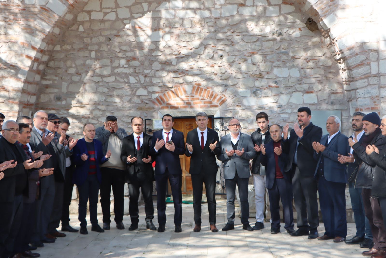 Başkan Tosun Seçim Startını Yunus Emre’den Verdi