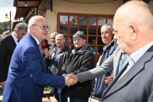 Cengiz Ergün Kula’da Esnaflardan Destek İstedi