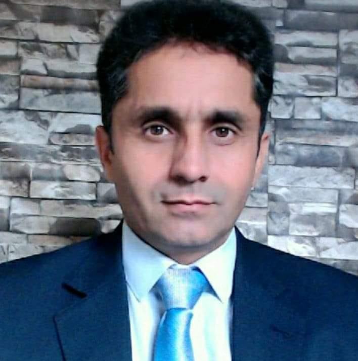 “İran’da Cumhurbaşkanlığı Meşruiyeti: Halkın Oyu Mu, Liderin Tasdiki Mi?”