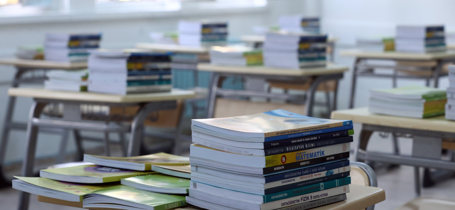 KIRTASİYE MALZEMELERİ İÇİN “FAHİŞ FİYAT” TALEP EDEN OKULLARA İNCELEME