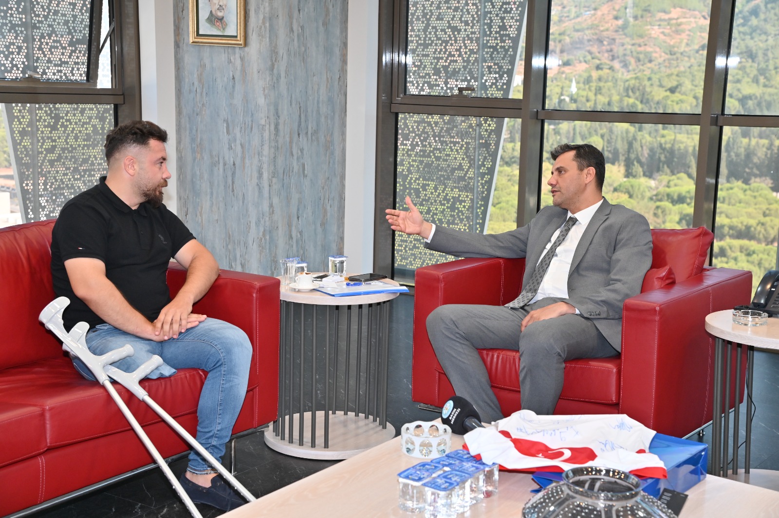 Ampute Milli Takım Kaptanı Özcan’dan Başkan Zeyrek’e Ziyaret