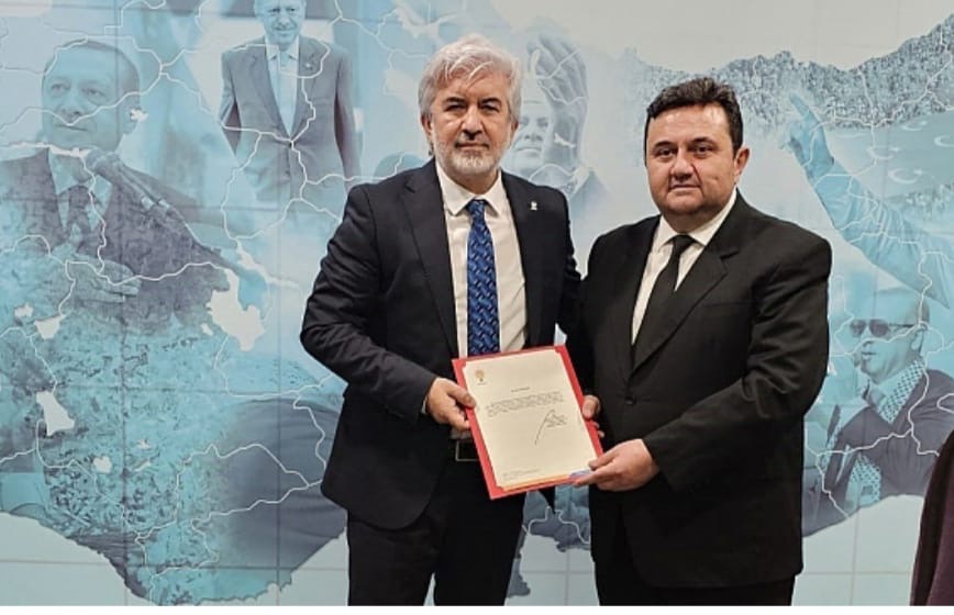 Ak Partinin Kula’da ki Yeni ilçe Başkanı Gülmez Oldu