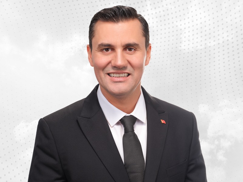 FERDİ ZEYREK DUALARLA ANILDI