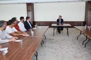 KULA AK PARTİ KASAPOĞLUİLE BİR ARAYAGELDİ