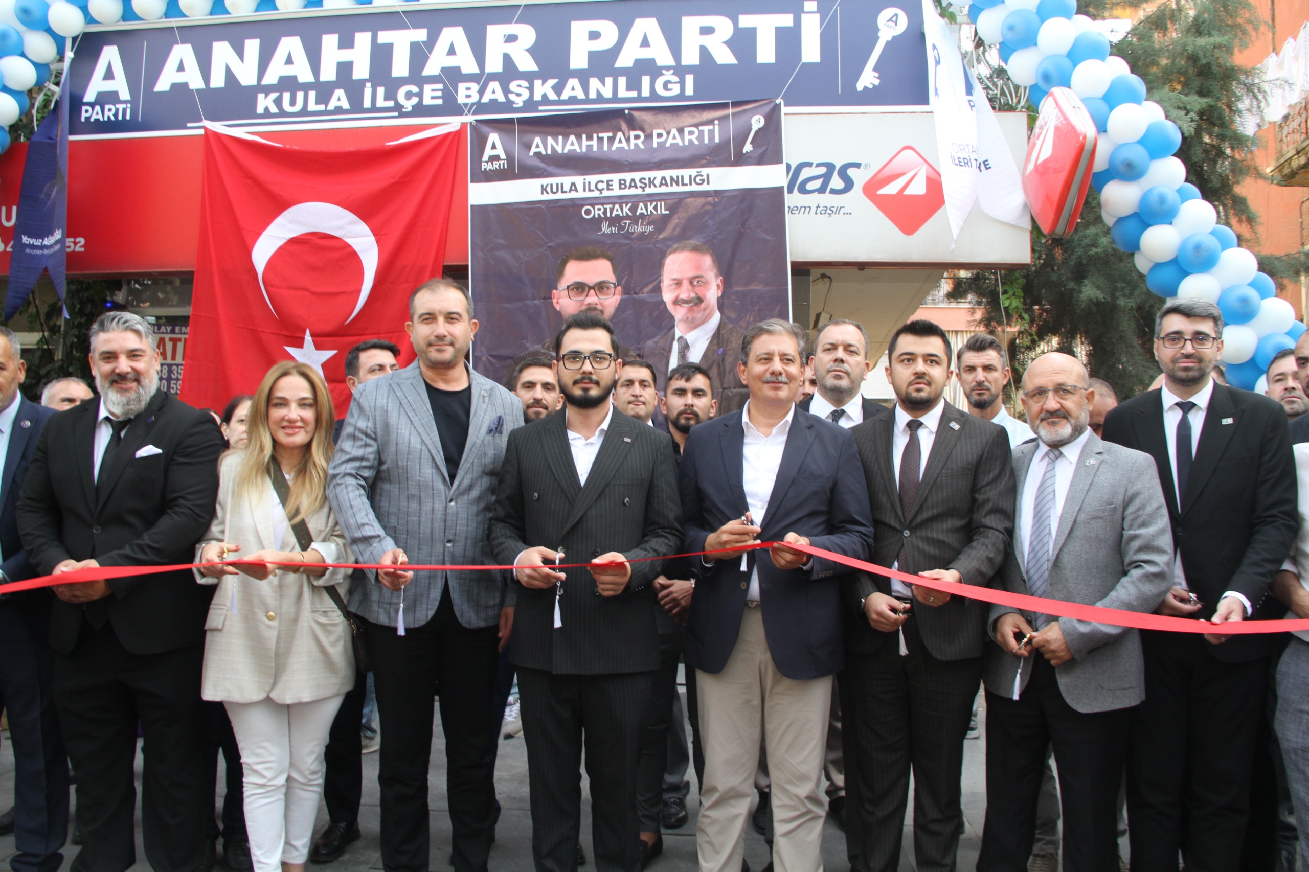 ANAHTAR PARTİ’DEN KULA’DA GÜÇ GÖSTERİSİ: