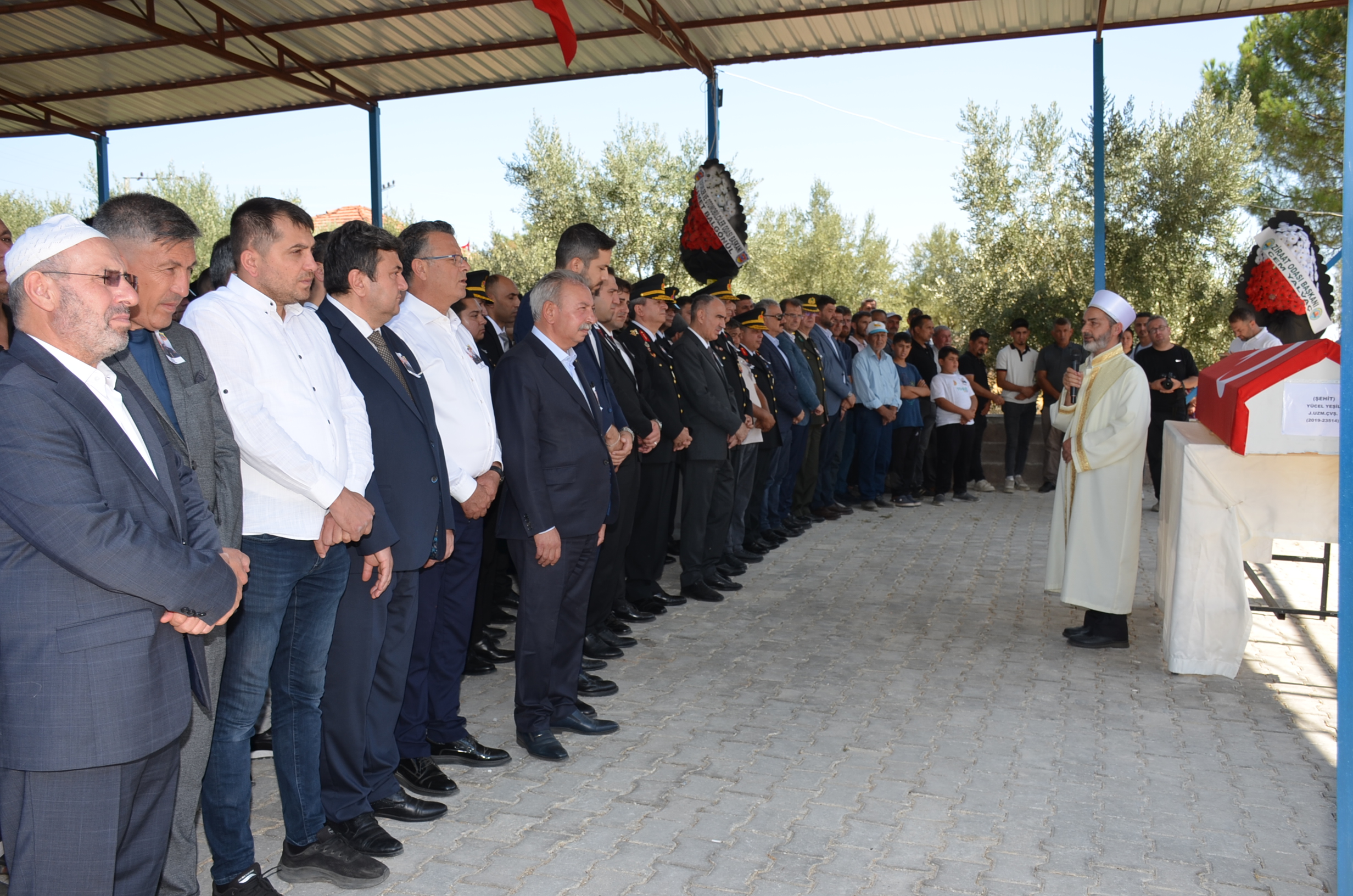 YÜCEL YEŞİL SON YOLCULUĞUNA UĞURLADI