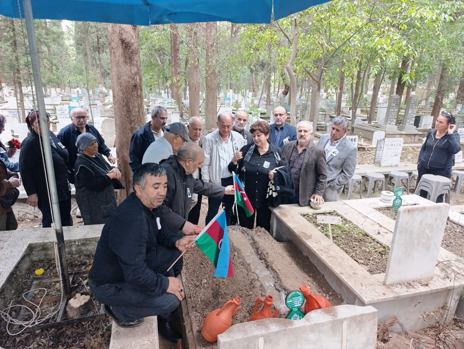 M B C KURUCU ÜYELERİNDEN SEYFETTİN AYAKYAY TOPRAĞA VERİLDİ
