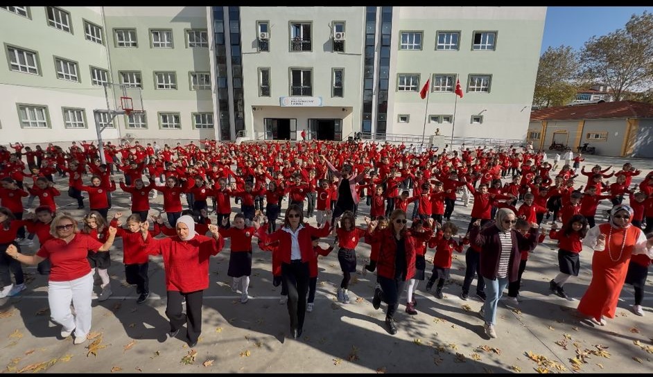 CUMHURİYET COŞKUSU MANİSA KULA ‘DAN YÜKSELDİ