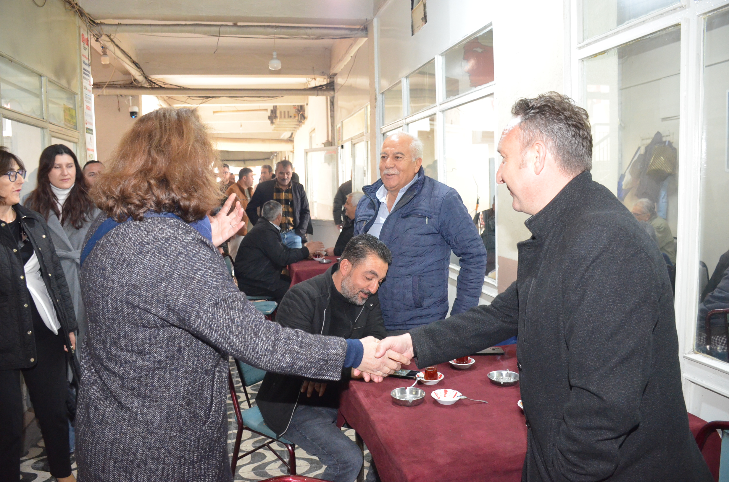 CHP KULA’DA SAHAYA İNDİ